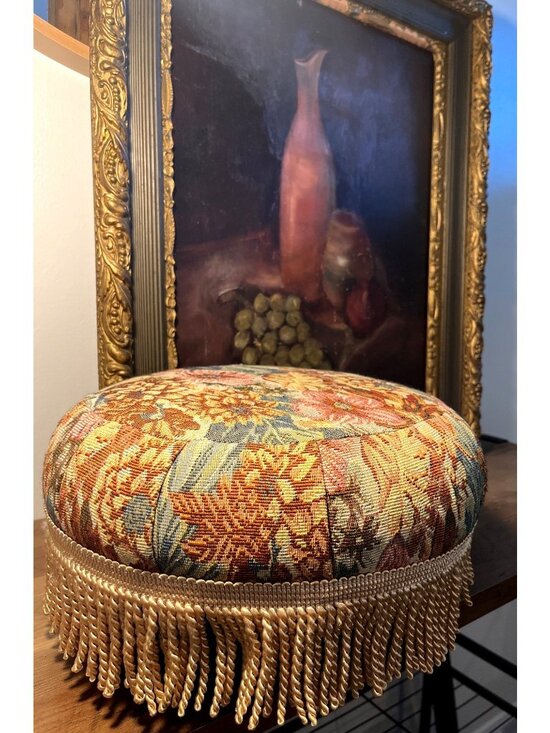 Unknown Other - Vintage Floral Tapestry Footstool With Fringe Trim And Wooden Legs